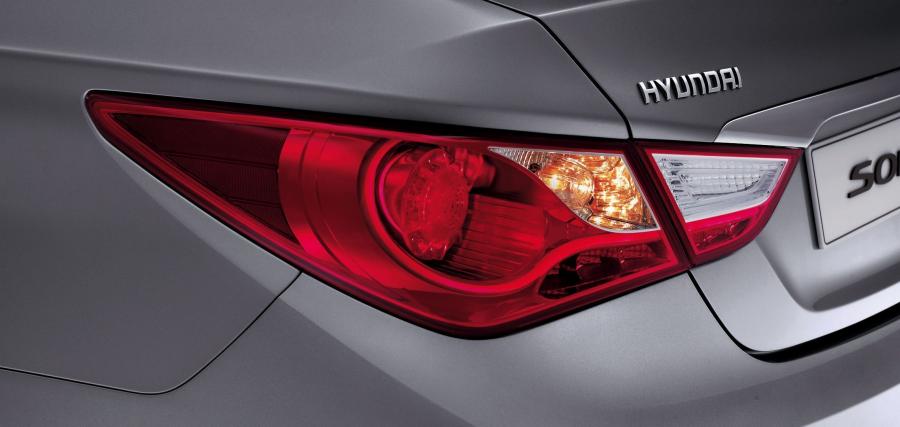  Hyundai Sonata 2010 года  (фото 130 из 162)